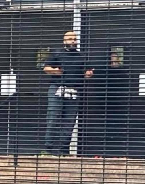 Yom Kippur Synagogue Attack in Manchester: Four Injured as Car Rams Worshippers and Stabbing Erupts; Police Shoot Suspect Wearing Alleged IED Belt